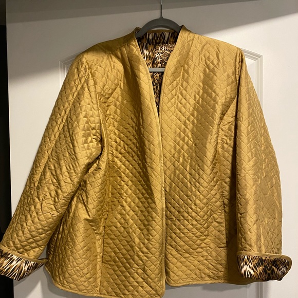 Quilted Bomber AnimalPrint Reversible Blazer - Picture 3 of 8